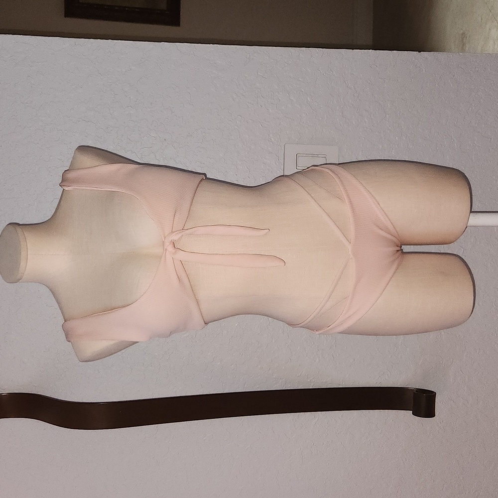 🚨3 for $20 deal! 🚨NWOT Light pink bikini 👙 set, Size Small